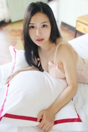 《年轻女教师在线观看_BD免费播放
