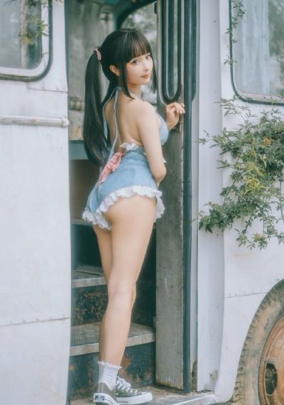 久久国产美女精品久久网站_高清电影免费在线